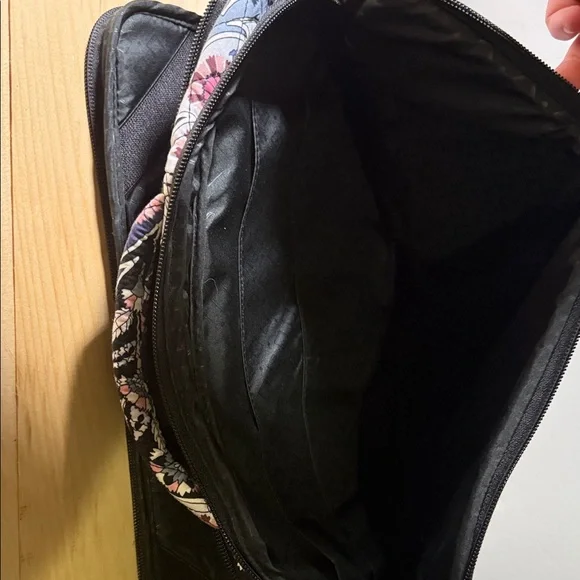 Vera Bradley Black and Pink Floral Laptop Bag - Picture 5 of 6